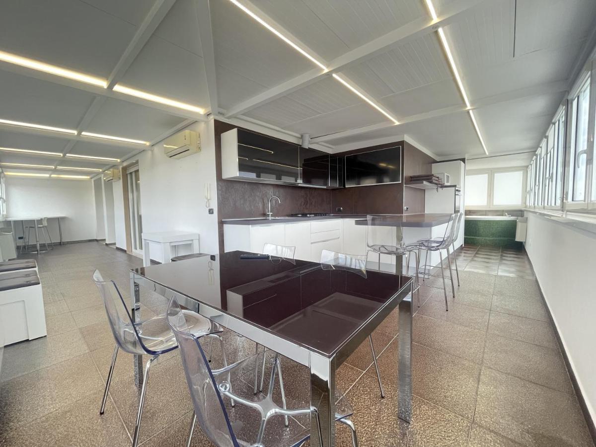 Cconforthotels Appartamento Skyline 바리 외부 사진